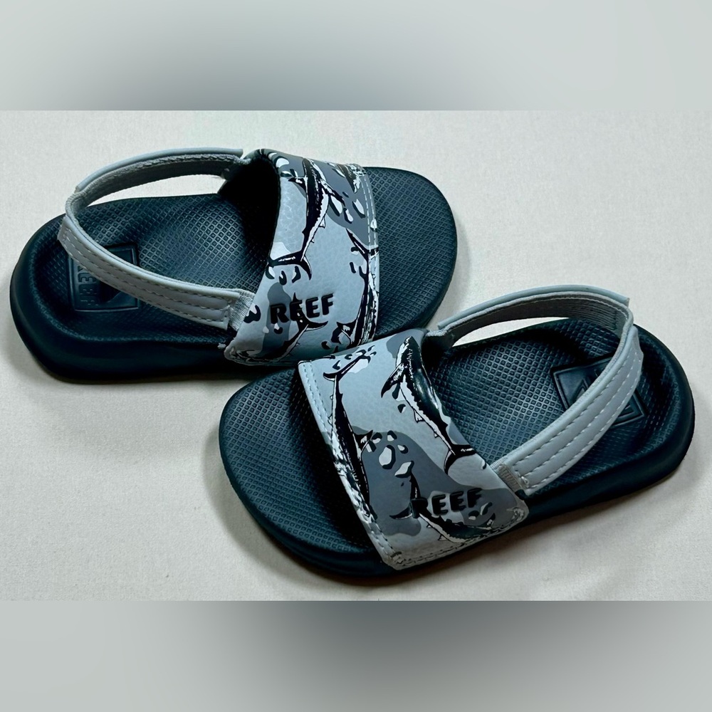 Reef Little One Slides Sandals Grey Camo Shark - Size 6